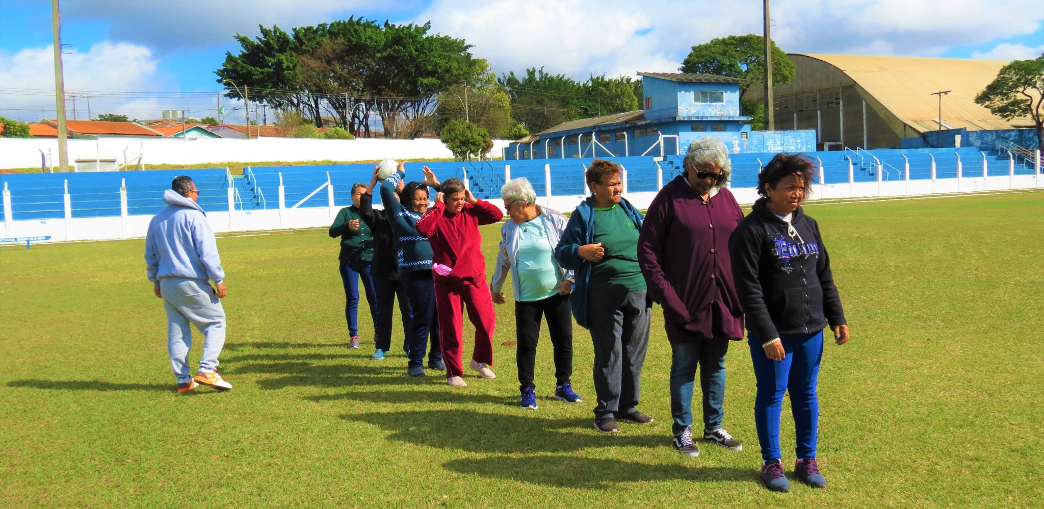 idosos ar livre5.jpg